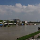Budowa kładki dla pieszych przez Wisłę - 2010-05-08