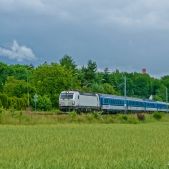 6193 576