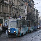 Konstal 105Na #827+828+779