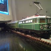 1042-044