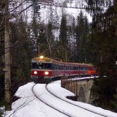 EN57-1752+813